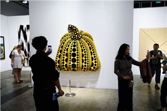 Yayoi Kusama Tops 2023 List of 21st-Century Artists